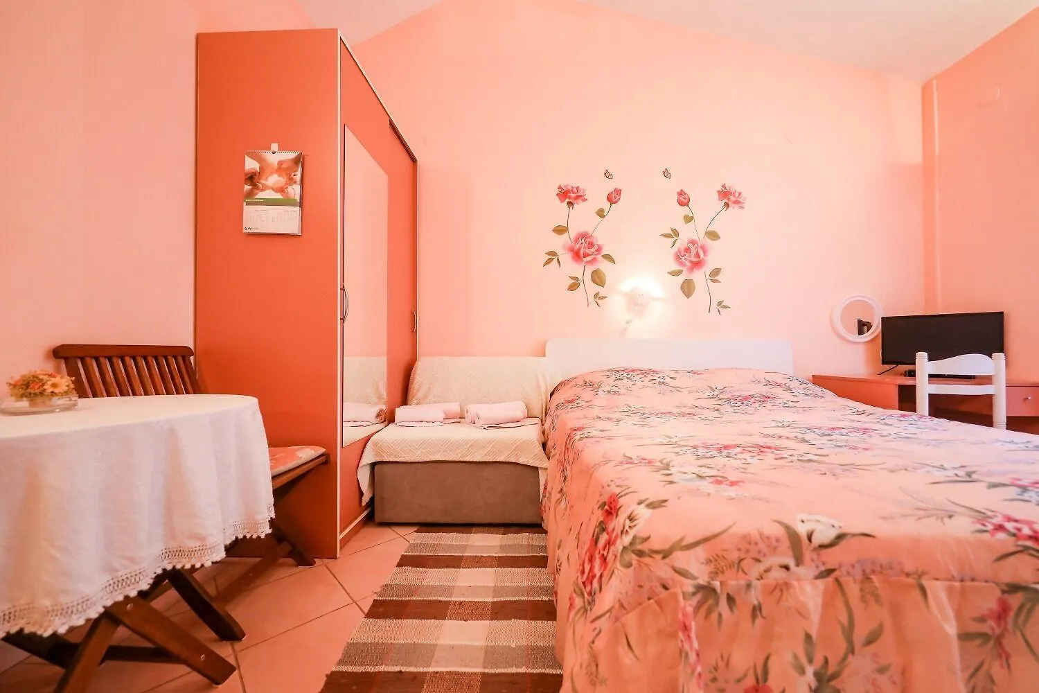 Apartments Tara Brbinj 0*,  Croatia