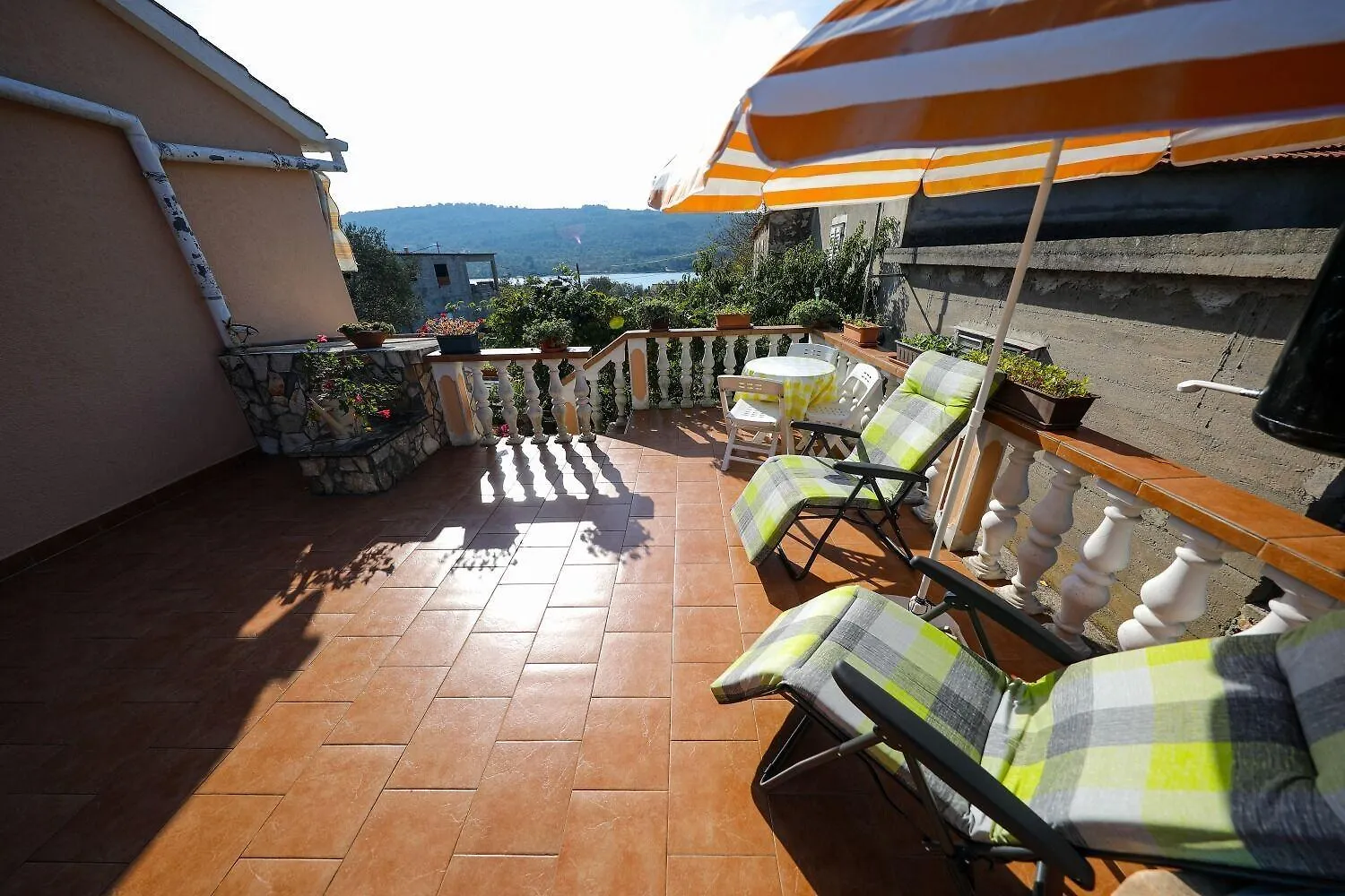 Apartments Tara Brbinj Croatia