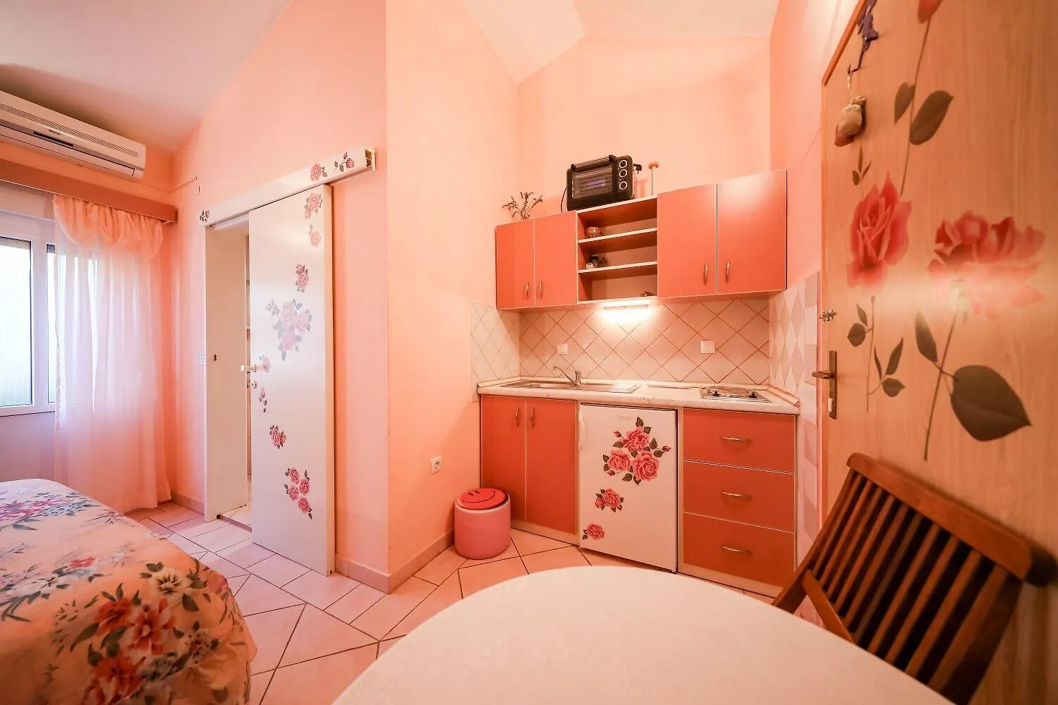 Apartments Tara Brbinj 0*,  Croatia